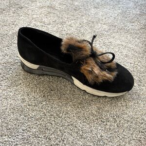 Sesto Meucci Black and Brown Fur-Trimmed Loafers